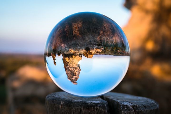 glass-ball-1766359__480